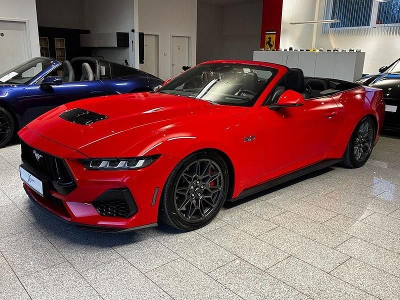 Rot Gebraucht 2024 Ford Mustang Convertible Cabrio | 51.880 € (Superpreis) - Bild 1/4