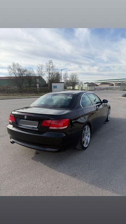 Gebraucht BMW 320 Cabriolet 170 PS (125 kW) 2008 Schwarz Cabrio