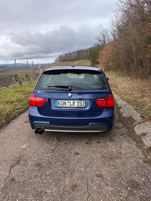 Gebraucht BMW 325 M Sport 218 PS (160 kW) 2009 Blau Kombi