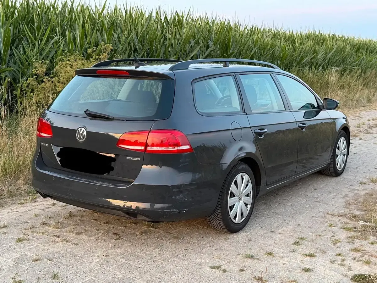 Gebraucht VW Passat 105 PS (77 kW) 2013 Grau Kombi