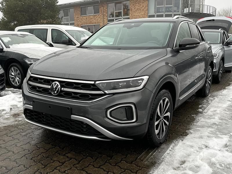 Neu VW T-Roc 150 PS (110 kW) 2025 Indiumgrau metallic mit dachfarbe in deep black perleffekt SUV