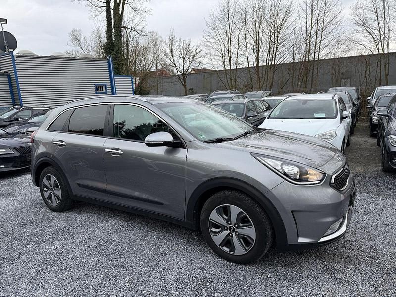 Gebraucht Kia Niro Vision 105 PS (77 kW) 2019 Grau SUV