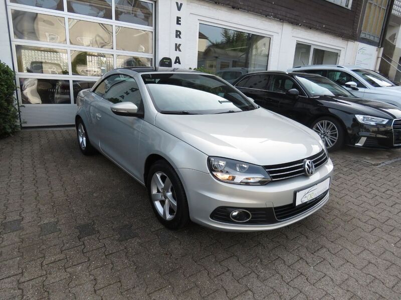 Silber Gebraucht 2011 VW Eos Cabrio | 7.900 € (Fairer Preis) - Bild 1/4