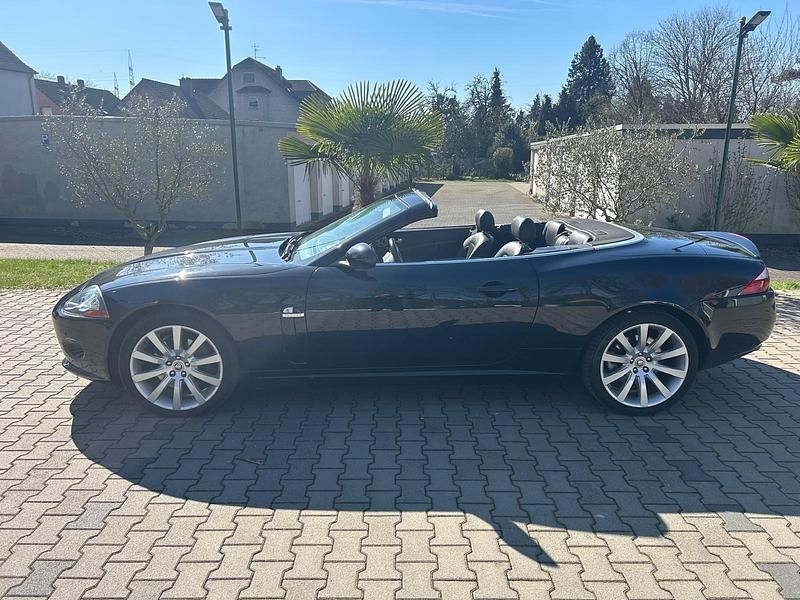 Gebraucht Jaguar XK 258 PS (189 kW) 2008 Schwarz Cabrio