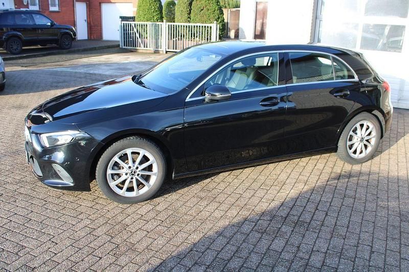 Gebraucht Mercedes A220 190 PS (139 kW) 2018 Schwarz Limousine