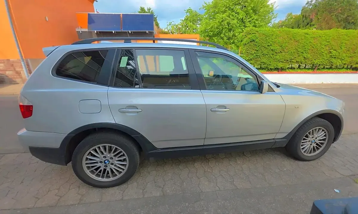 Gebraucht BMW X3 163 PS (119 kW) 2008 Violet SUV