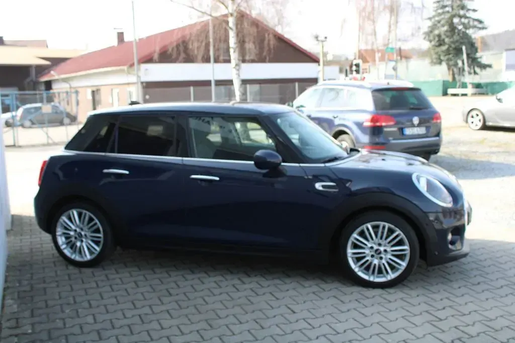Gebraucht Mini ONE 102 PS (75 kW) 2018 Blau Kleinwagen