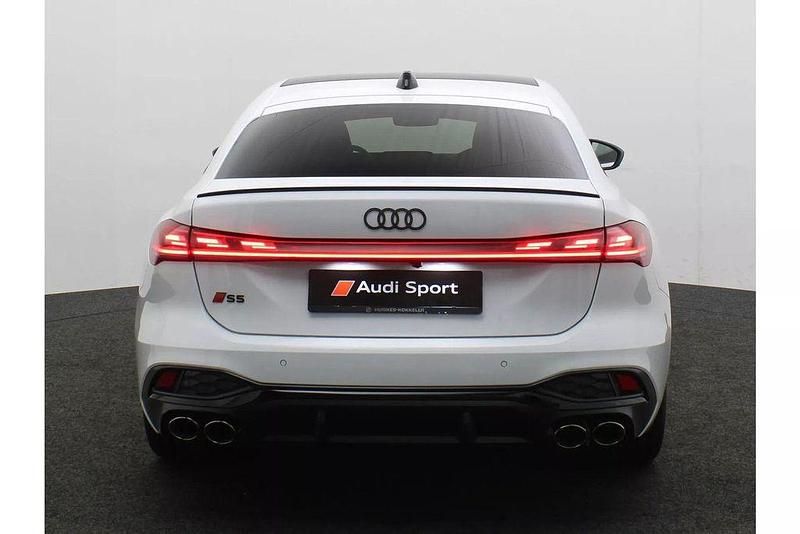 Neu Audi S5 Sport 367 PS (269 kW) 2025 Weiß Limousine