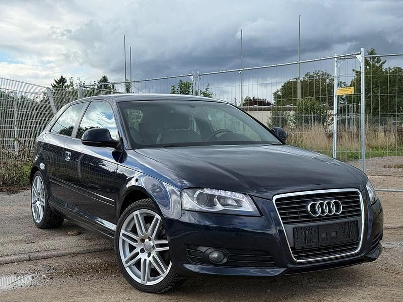 Blau Gebraucht 2009 Audi A3 S-Line Limousine | 7.400 € (Etwas zu teuer) - Bild 1/4