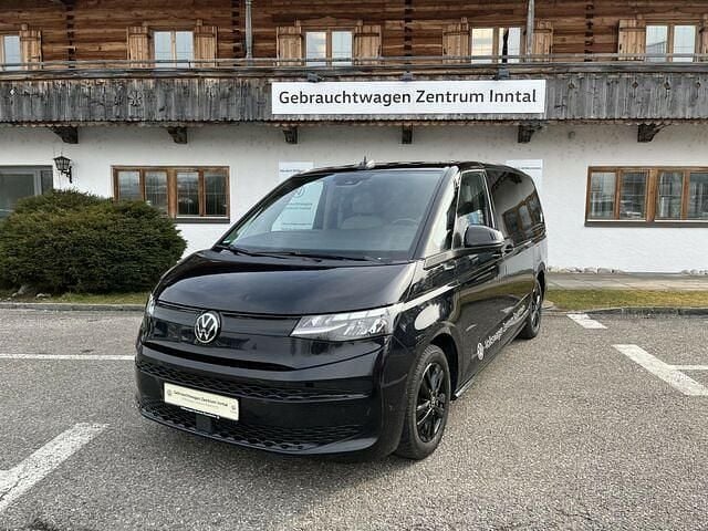 Second-hand VW Multivan 150 CP (110 kW) 2023 Negru Monovolum