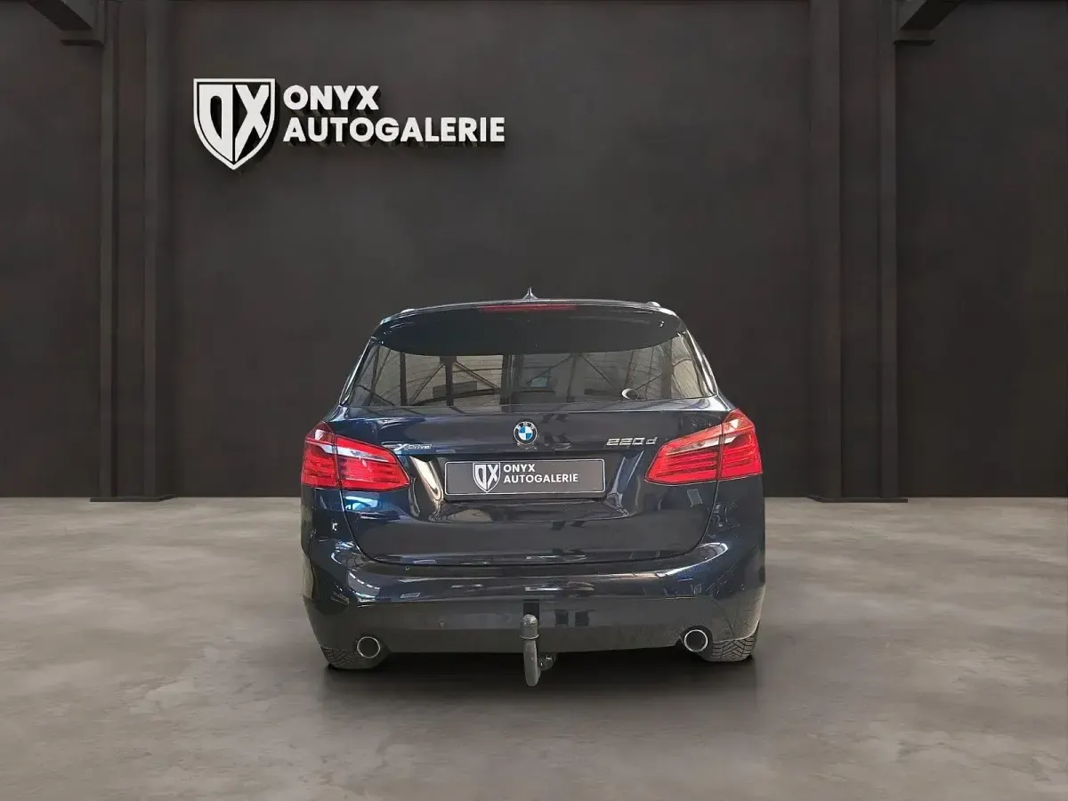 Gebraucht BMW 220 Active Tourer Basis 190 PS (139 kW) 2014 Blau Van / Kleinbus