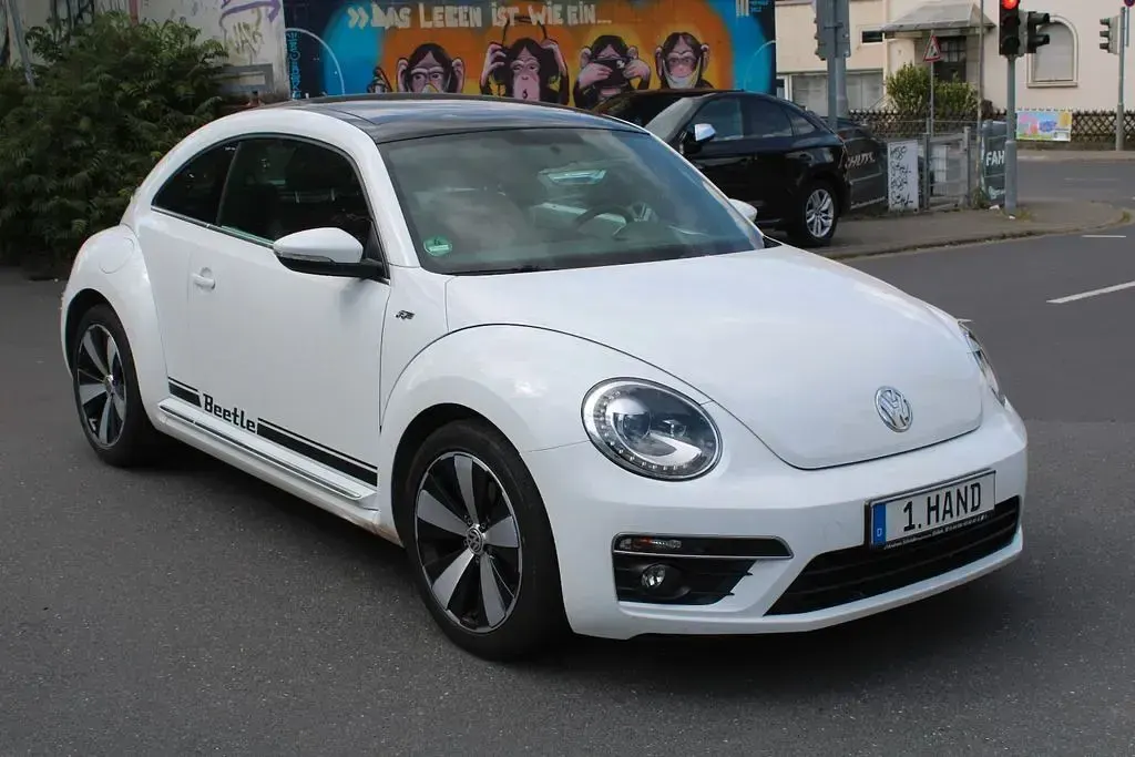 Gebraucht VW Beetle Design 160 PS (117 kW) 2014 Pure white Kleinwagen
