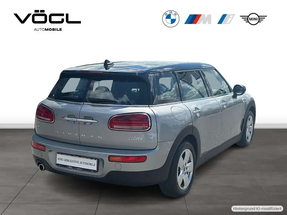 Gebraucht Mini Cooper Clubman Classic 136 PS (100 kW) 2023 Melting silver iii Kombi