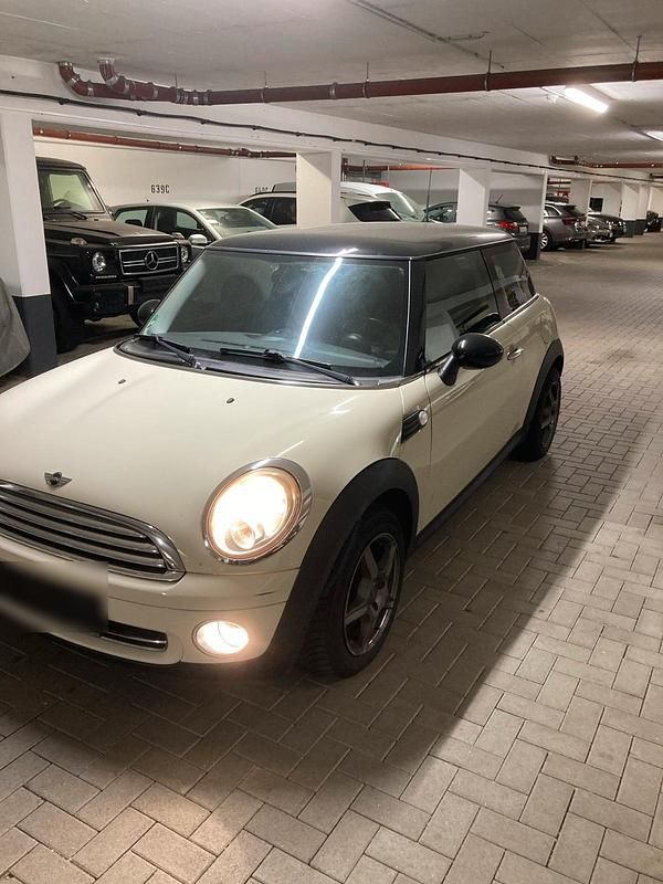 Usata Mini Cooper 120 CV (88 kW) 2007 Bianco Utilitaria