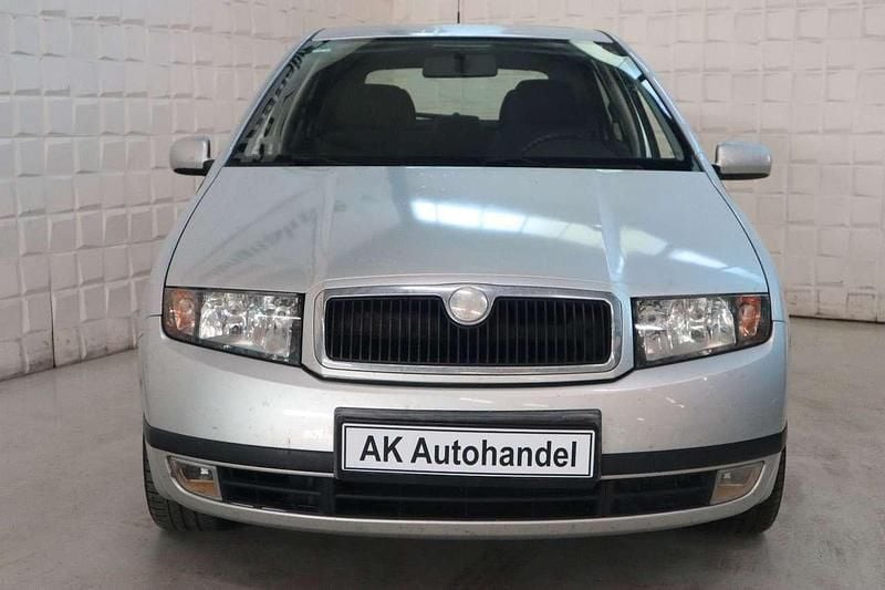 Gebraucht Skoda Fabia Classic 54 PS (39 kW) 2004 Silber Kleinwagen