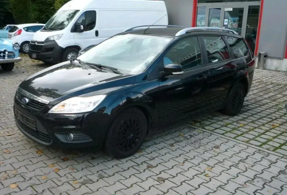 Gebraucht Ford Focus Style 125 PS (91 kW) 2009 Schwarz Kombi