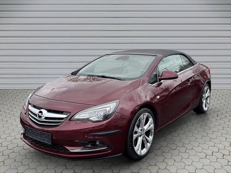 Gebraucht Opel Cascada Innovation 165 PS (121 kW) 2014 Rot Cabrio