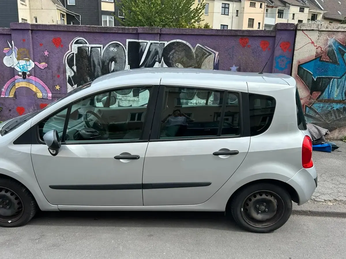 Gebraucht Renault Modus 75 PS (55 kW) 2008 Grau Van / Kleinbus