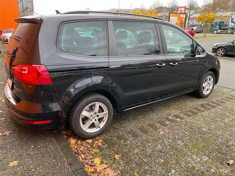 Gebraucht Seat Alhambra 140 PS (102 kW) 2012 Schwarz Van / Kleinbus