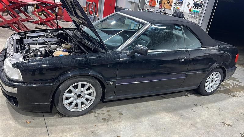 Gebraucht Audi 80 170 PS (125 kW) 1990 Schwarz Limousine