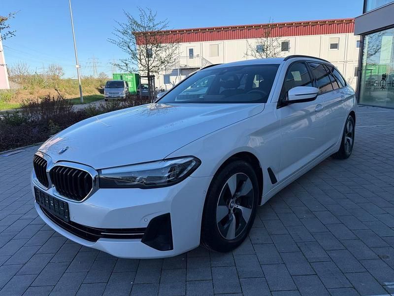 Gebraucht BMW 520 190 PS (139 kW) 2021 Weiß Kombi