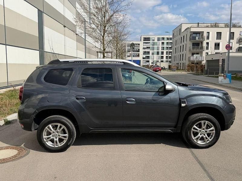 Gebraucht Dacia Duster Prestige 116 PS (85 kW) 2019 Grau SUV