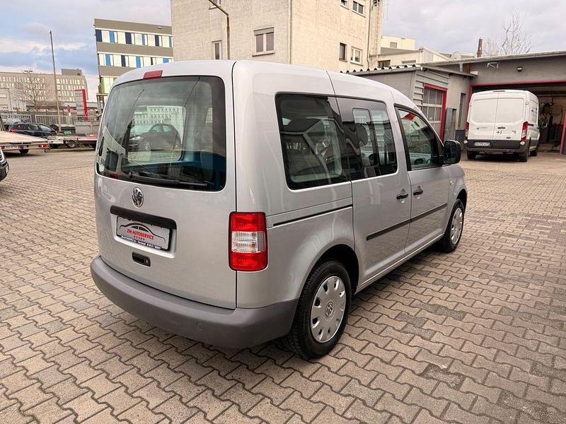 Gebraucht VW Caddy Life 109 PS (80 kW) 2009 Silber Van / Kleinbus