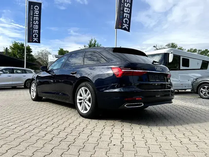 Gebraucht Audi A6 Business 204 PS (150 kW) 2022 Firmamentblau metallic Kombi