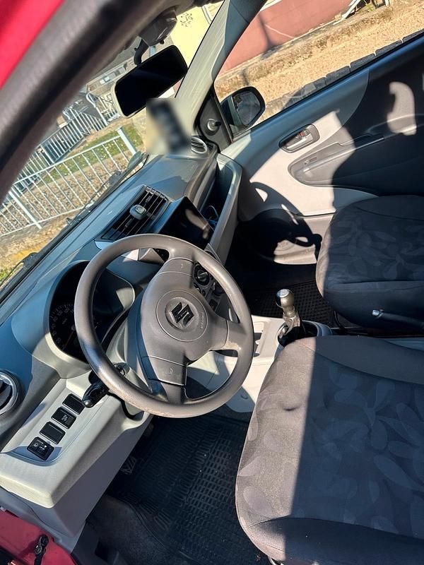 Gebraucht Suzuki Alto 68 PS (50 kW) 2010 Andere farben Kleinwagen