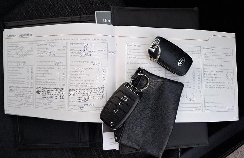 Gebraucht Kia Picanto Edition 7 67 PS (49 kW) 2021 Schwarz Kleinwagen