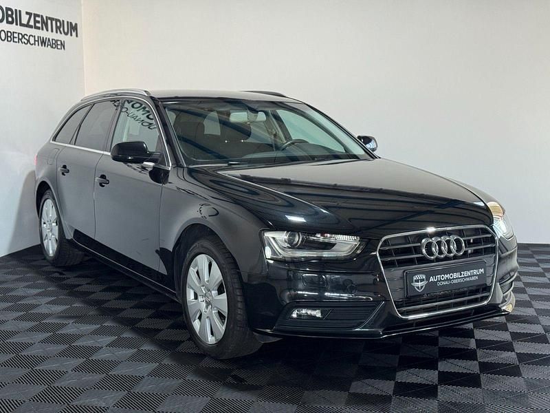 Gebraucht Audi A4 Attraction 143 PS (105 kW) 2012 Schwarz Kombi