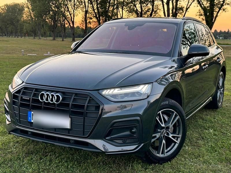 Grau Gebraucht 2021 Audi Q5 Ambiente SUV | 35.900 € (Fairer Preis) - Bild 1/4