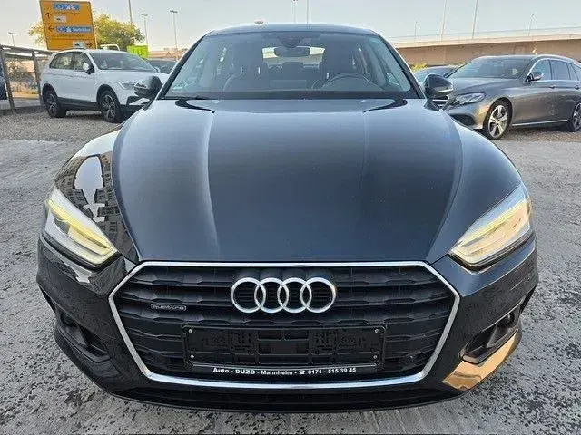 Gebraucht Audi A5 Sportback Comfort 218 PS (160 kW) 2017 Blau Kleinwagen