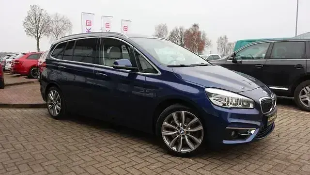 Gebraucht BMW 220 Gran Tourer Luxury Line 190 PS (139 kW) 2015 Blau Van / Kleinbus