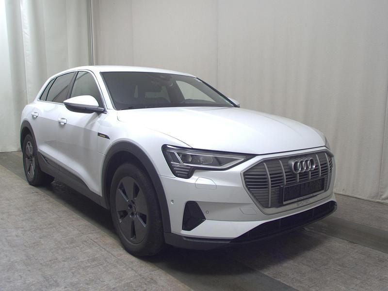 Gebraucht Audi e-tron S-Line 300 kW (408 PS) 2023 Weiss SUV