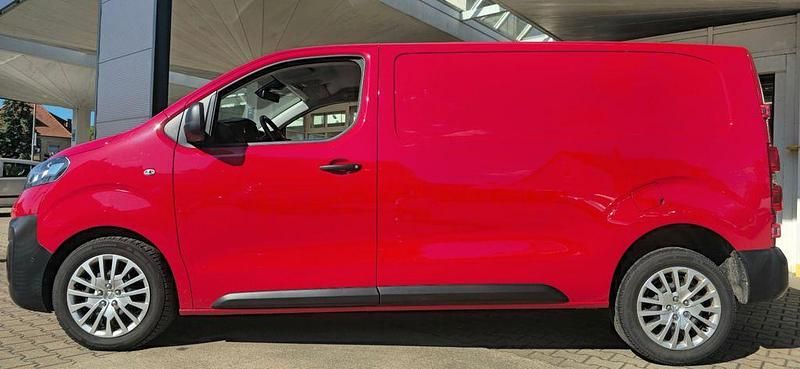 Gebraucht Opel Vivaro Edition 122 PS (89 kW) 2020 Rot Van / Kleinbus