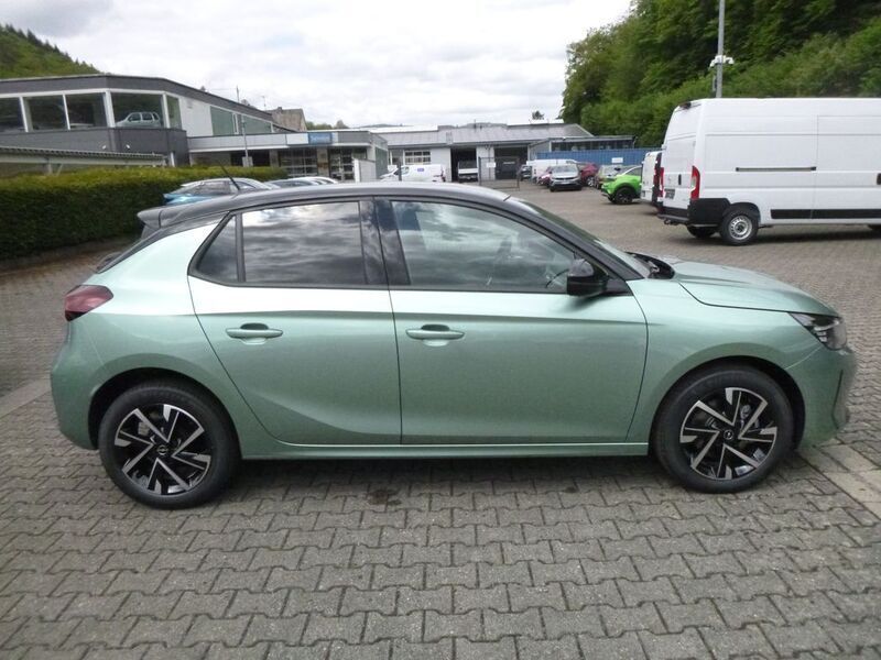 Gebraucht Opel Corsa 101 PS (74 kW) 2025 Grün Kleinwagen