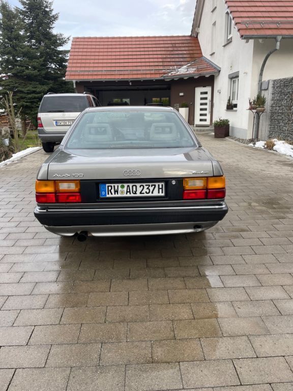 Silber Gebraucht 1987 Audi Quattro Coupé | 11.500 € - Bild 1/4