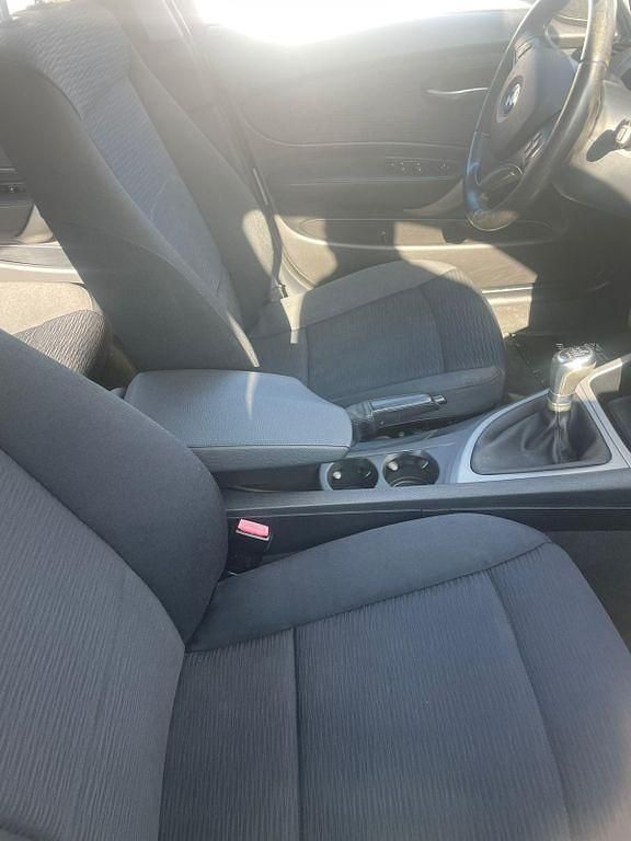 Gebraucht BMW 116 122 PS (89 kW) 2007 Silber Kleinwagen