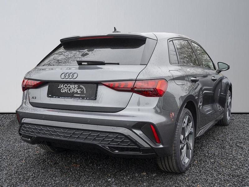 Neu Audi A3 S-Line 150 PS (110 kW) 2026 Grau Limousine