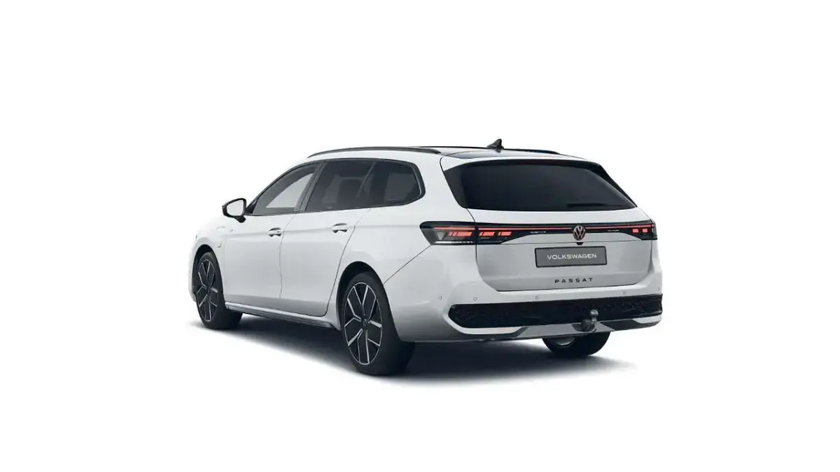 Ny VW Passat R-line 177 HK (130 kW) 2025 Sort Stationcar