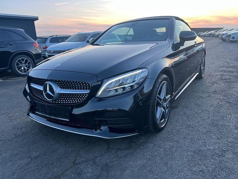 Gebraucht Mercedes C200 AMG 197 PS (144 kW) 2020 Schwarz Cabrio