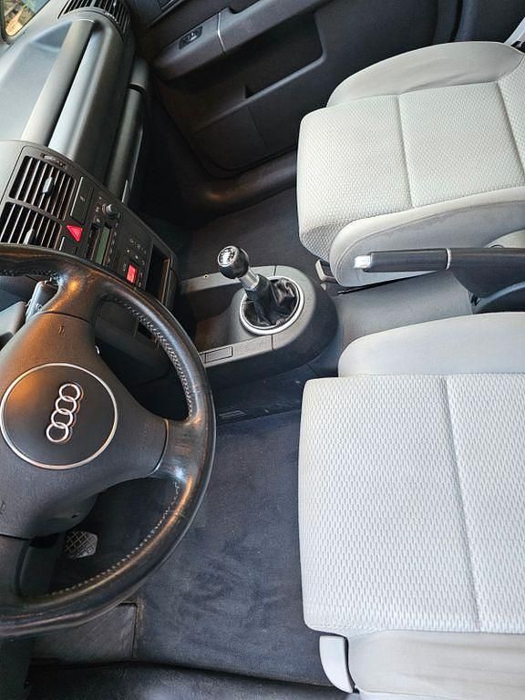 Gebraucht Audi A2 75 PS (55 kW) 2002 Schwarz Kleinwagen