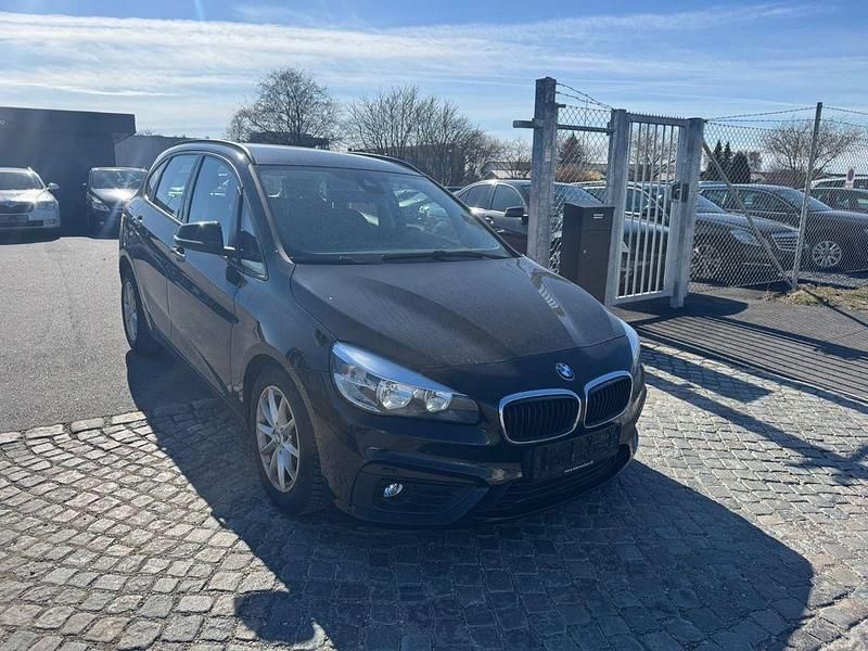 Gebraucht BMW 220 Active Tourer Advantage 190 PS (139 kW) 2017 Schwarz Van / Kleinbus