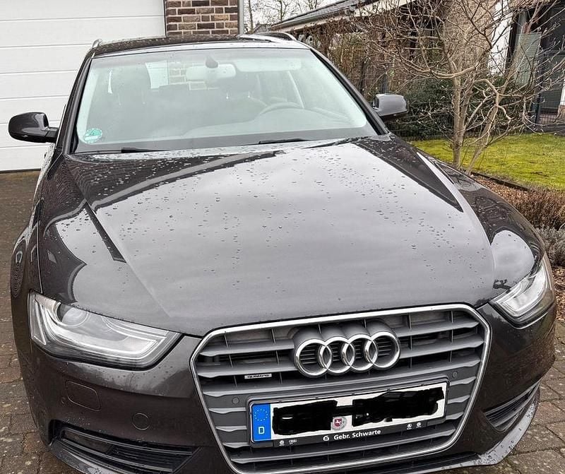 Gebraucht Audi A4 Ambiente 170 PS (125 kW) 2014 Grau Kombi