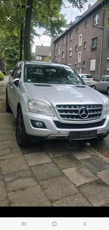 Silber Gebraucht 2010 Mercedes ML350 SUV | 8.850 € (Guter Preis) - Bild 1/4