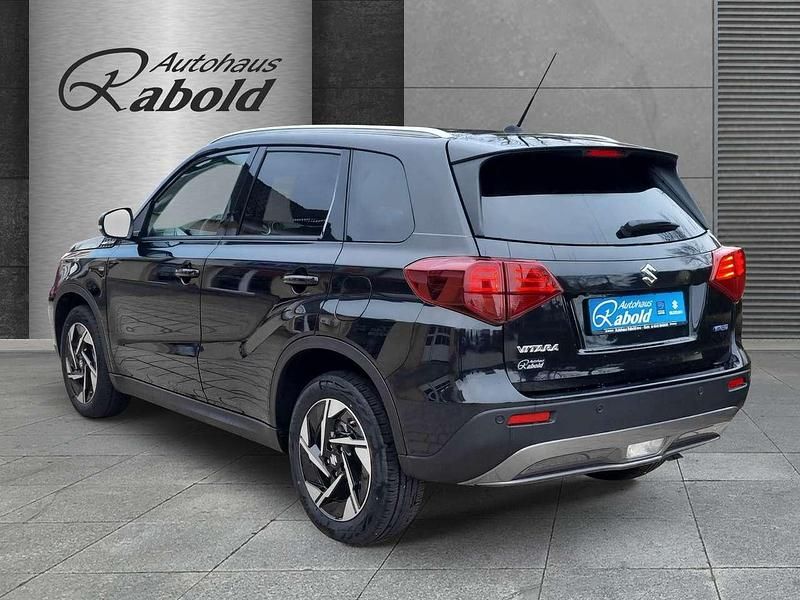 Gebraucht Suzuki Vitara Comfort+ 129 PS (94 kW) 2025 Cosmic black (schwarz) SUV