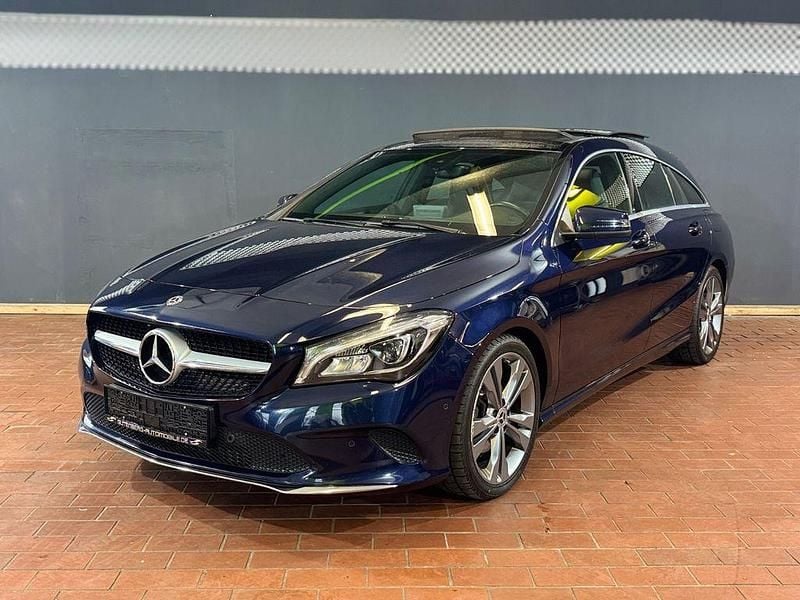Blau Gebraucht 2018 Mercedes CLA220 Shooting Brake Kombi | 18.790 € (Superpreis) - Bild 1/4