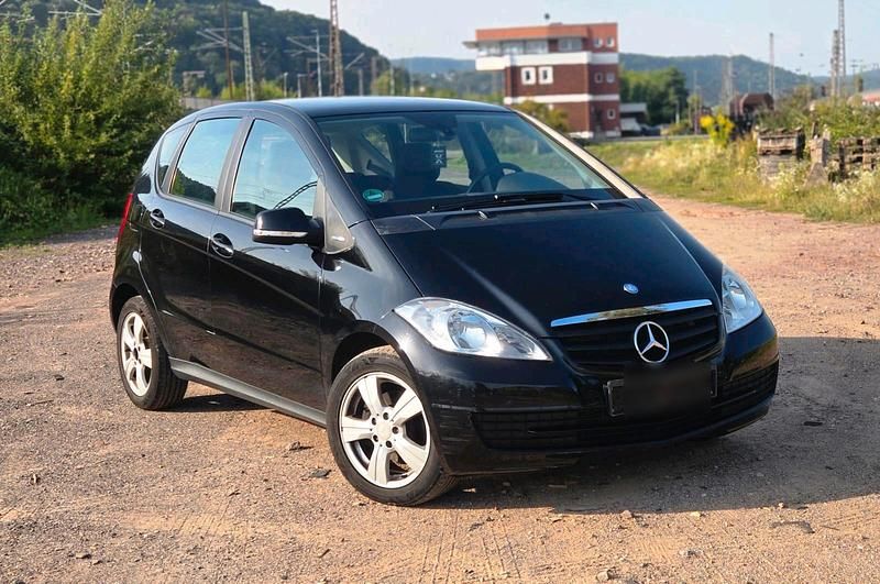 Schwarz Gebraucht 2010 Mercedes A160 Kleinwagen | 3.000 € (Guter Preis) - Bild 1/4