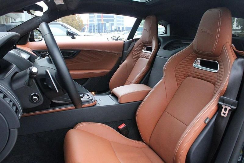 Gebraucht Jaguar F-Type 450 PS (330 kW) 2024 Grün